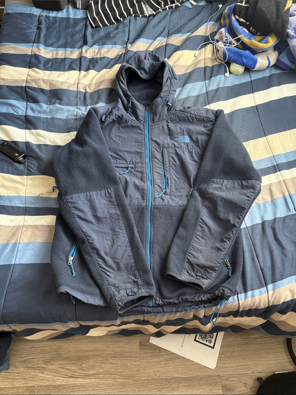 The North Face Men's Dark Navy Hooded Fleece Performance Jacket